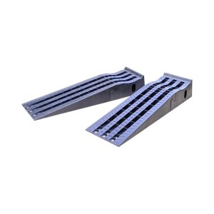 MaxxHaul 50709 Detachable Extendable Car Ramp Set, Portable Car Ramps With 3,250 lbs Maximum Weight Capacity Per Ramp 6,500 lbs Per Pair