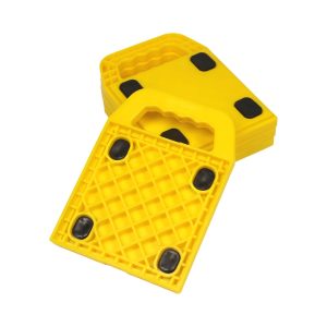 MaxxHaul 50940 RV Stabilizer Jack Pads – Heavy-Duty, Anti-Slip Camper Leveling Blocks, UV-Resistant, Stackable with Handle – 6.5" x 6.5", Pack of 4